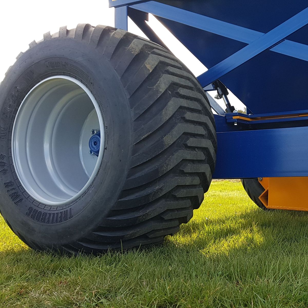 Delmade Rut Filler for filling irrigation ruts.  All units feature large floatation tyres - get on better in wet conditions.